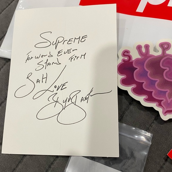 ‼️SUPREME BUNDLE‼️ - Picture 4 of 4